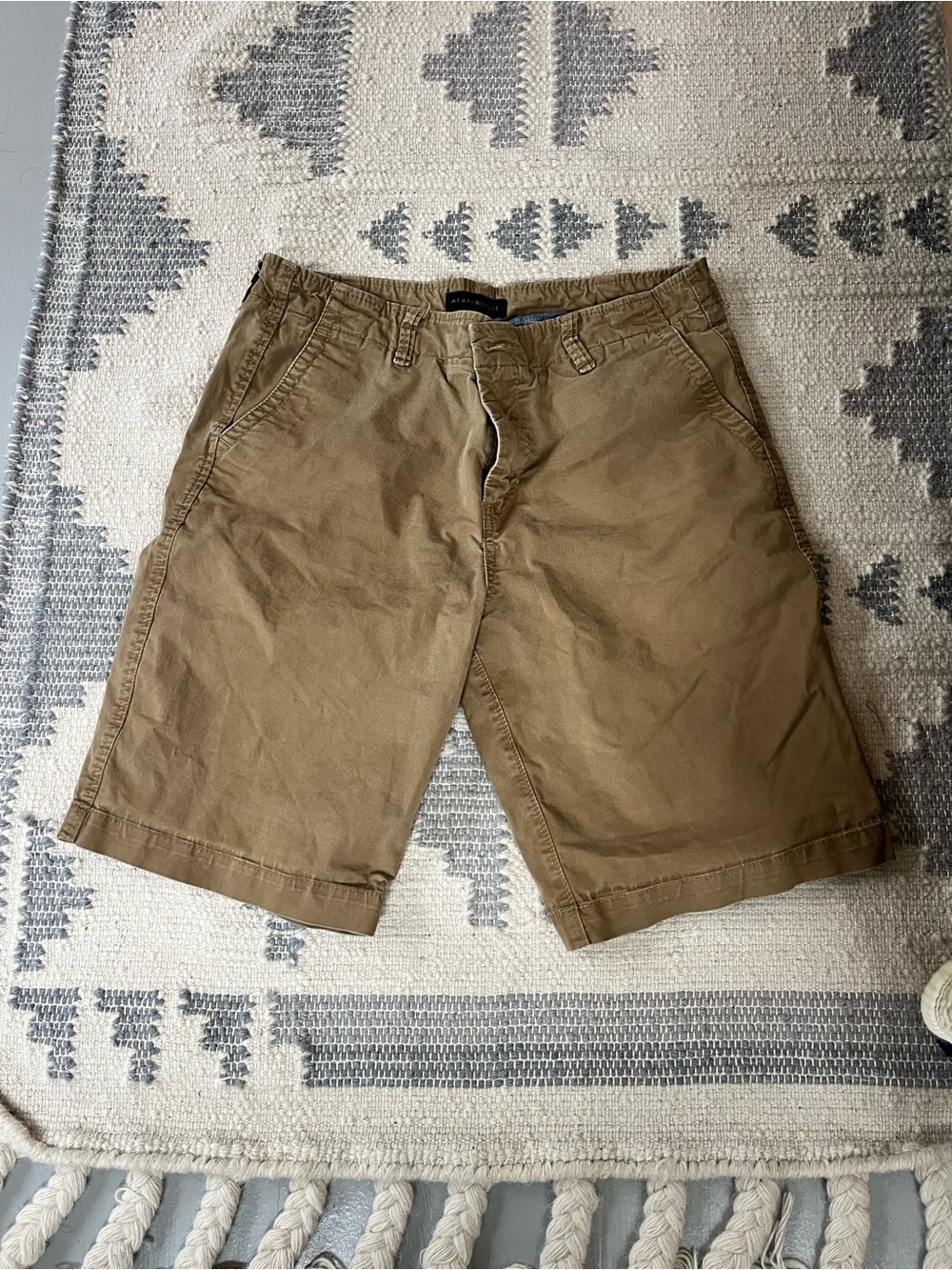 Aeropostale Men's Khaki Flat-Front Shorts